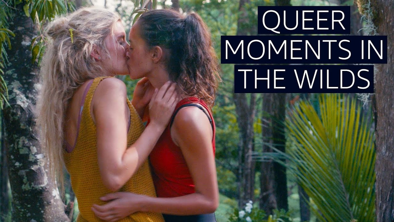 The Wilds, Queer Moments and Kisses